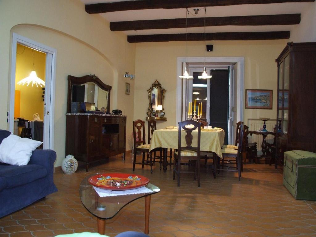 Bed And Breakfast Adelberga Salerno Habitación foto