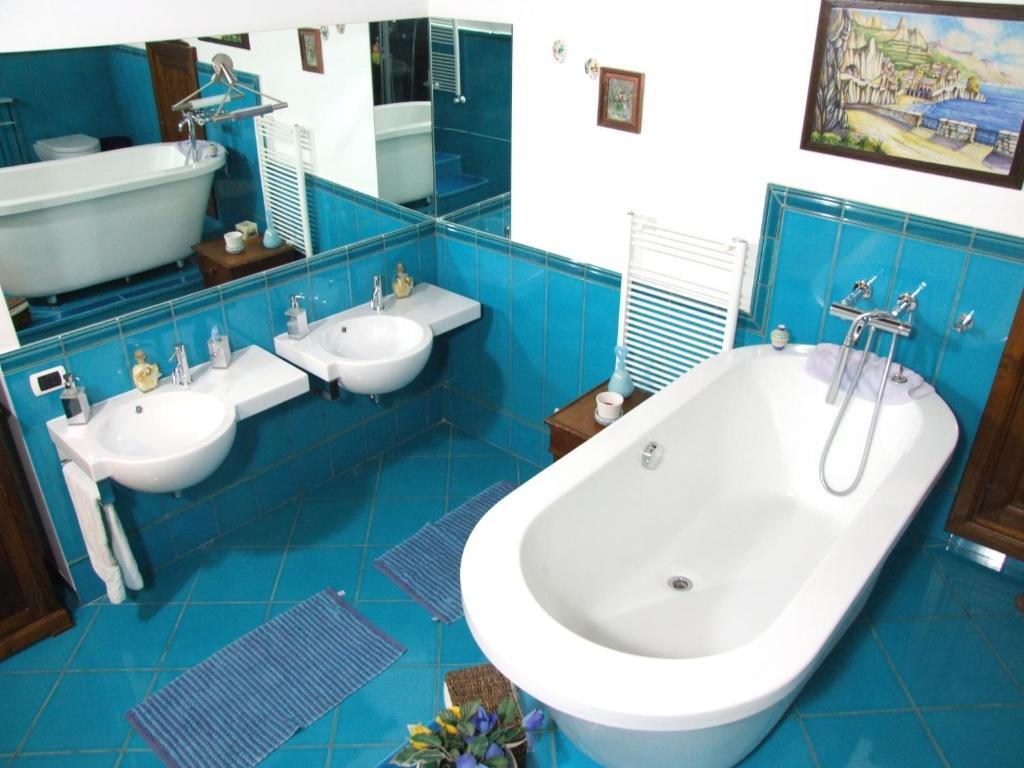 Bed And Breakfast Adelberga Salerno Exterior foto